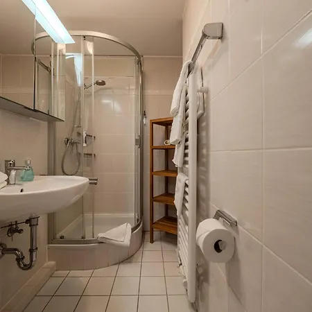 Appartement Haus Friedeburg App Seestern Rantum Auf *