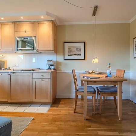 Appartement Haus Friedeburg App Seestern Rantum Auf